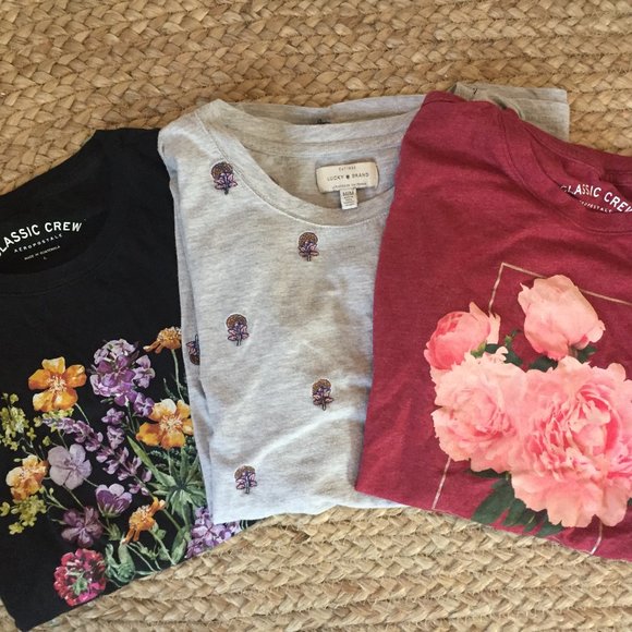 T shirt Bundle - Picture 1 of 2
